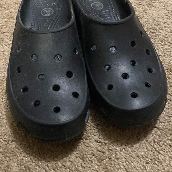 Crocs Shoes - Black - Picture 2 of 6